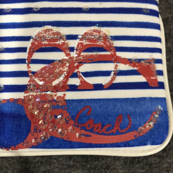 Coach Wristlet - Picture 2 of 4